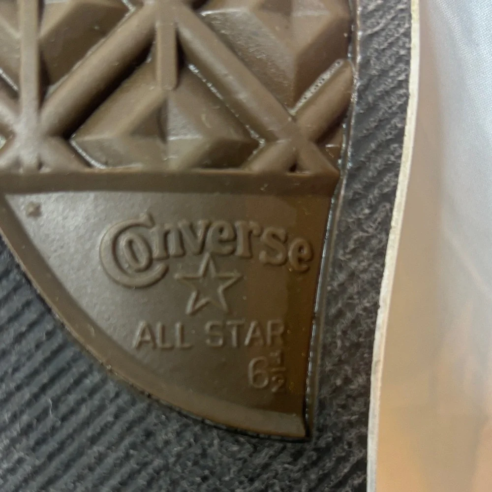 Converse Low Top Sneakers in Cream with Maroon Trim - Picture 8 of 9